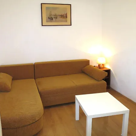 Appartement Klaric-1 By Interhome