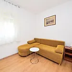 Klaric-1 By Interhome *